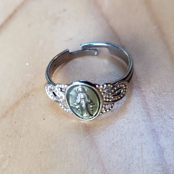 Adjustable Religious Iconography Intaglio Ring - Picture 2 of 3